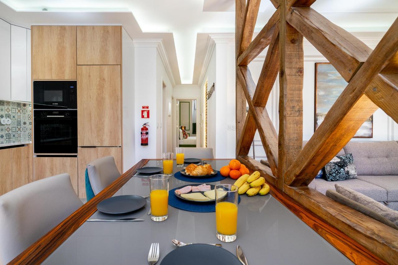 Whome | Great Location & Large Family Apartment W/Patio Lisboa Екстериор снимка